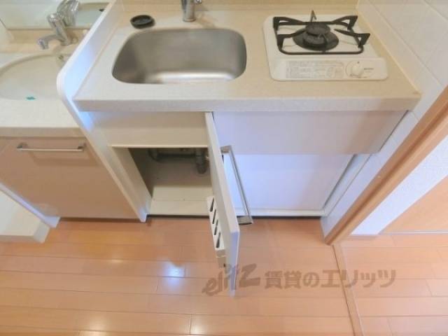 キッチン　下部収納