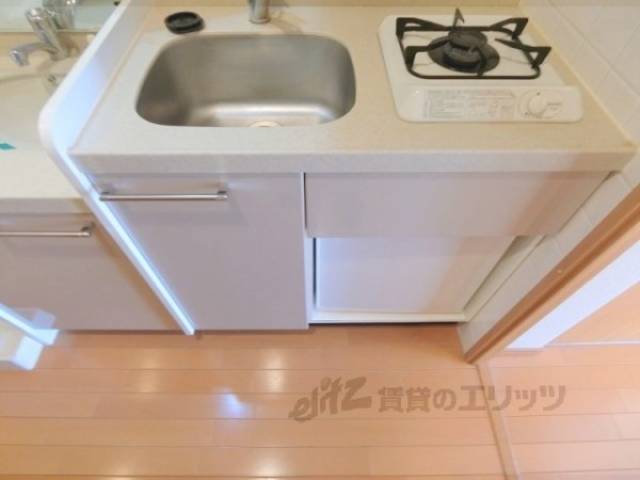 キッチン　下部収納