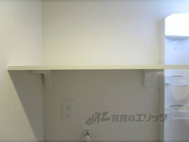 洗濯機置場　上収納