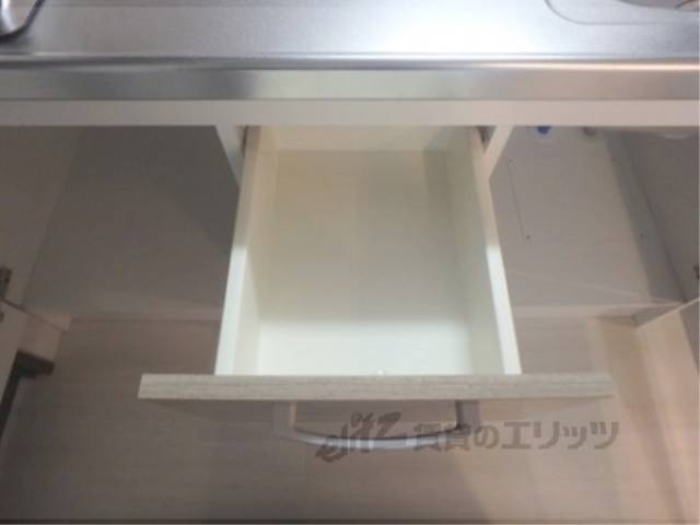 キッチン　下部収納