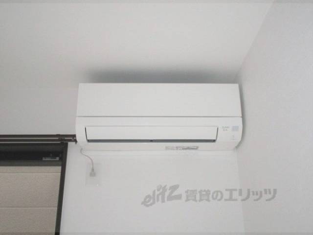 エアコン　リビング