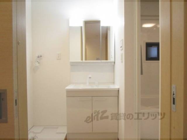 洗面所　独立洗面台