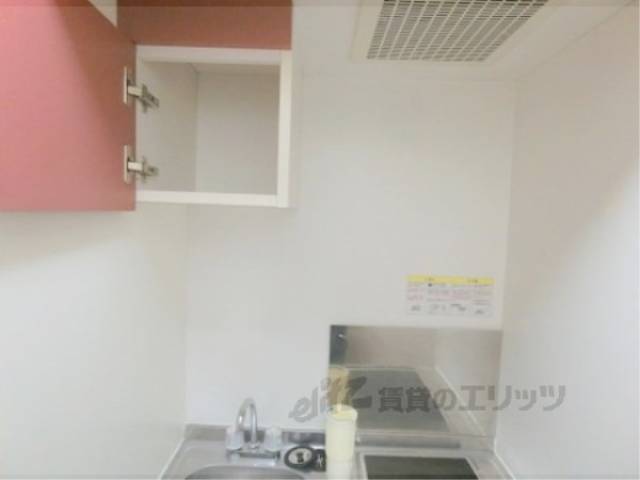 キッチン　上部棚