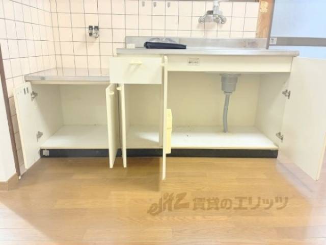 キッチン　下部収納