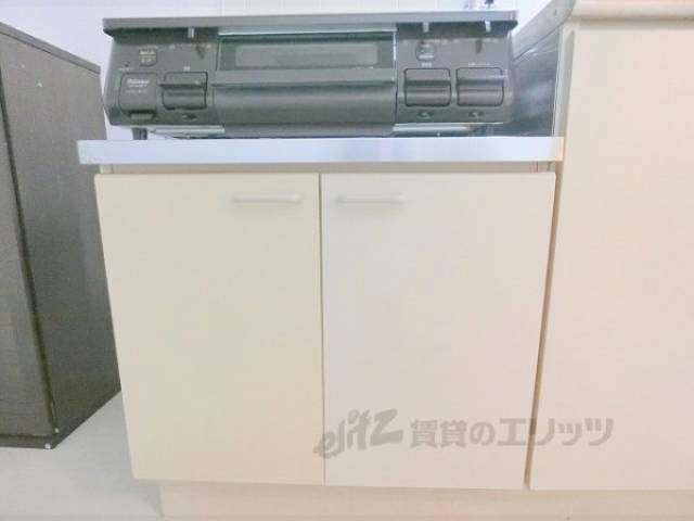 キッチン　下部収納