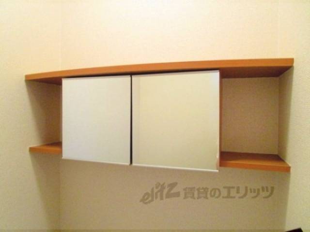 トイレ　収納