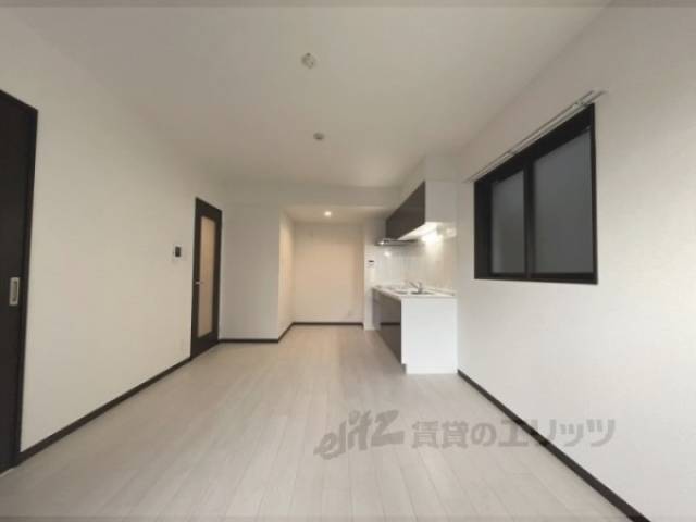 リビング　キッチン