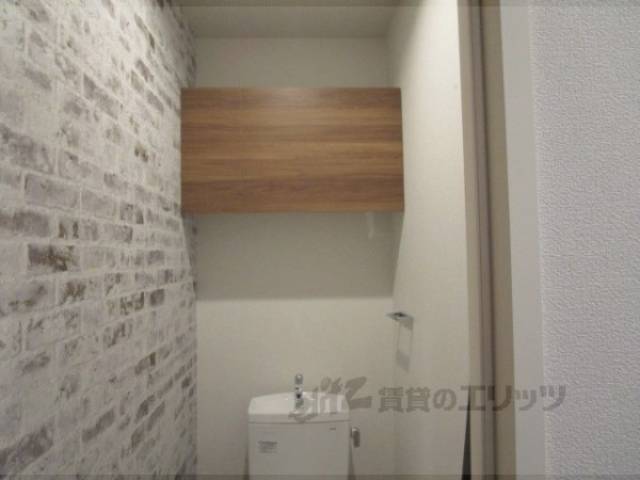 トイレ　上部棚