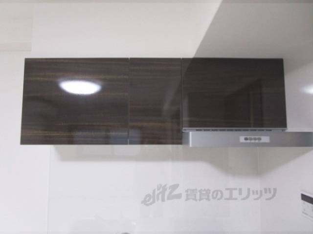 キッチン　上部収納