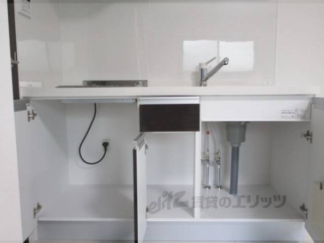 キッチン　下部収納