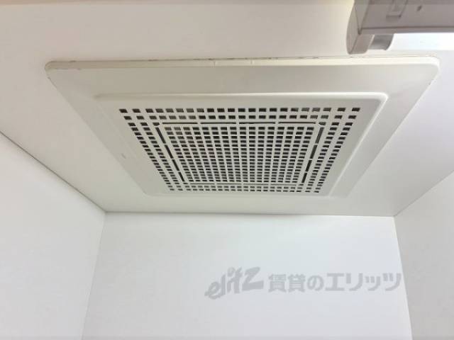 キッチン　換気扇