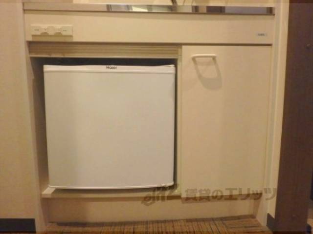 キッチン　ミニ冷蔵庫