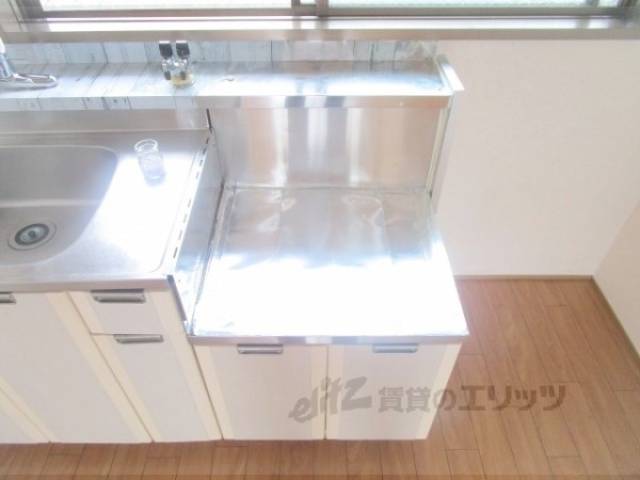 キッチン　コンロ置き場