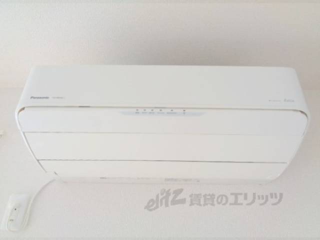 エアコン　リビング