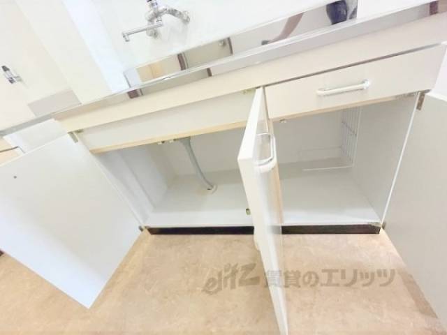 キッチン　下部収納