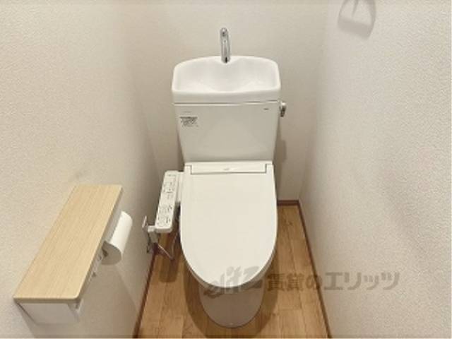 トイレ　1階