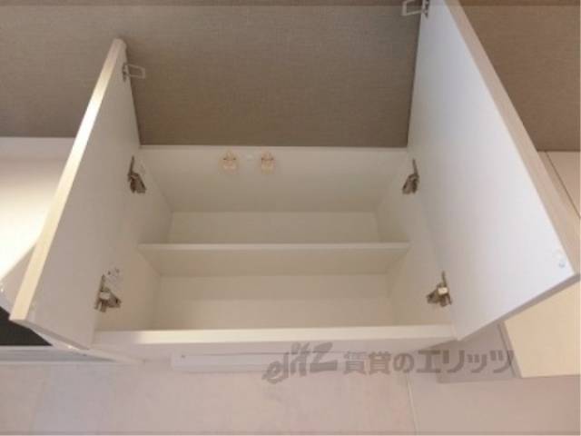 キッチン　上部収納