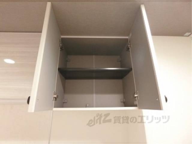 冷蔵庫置場　上部収納