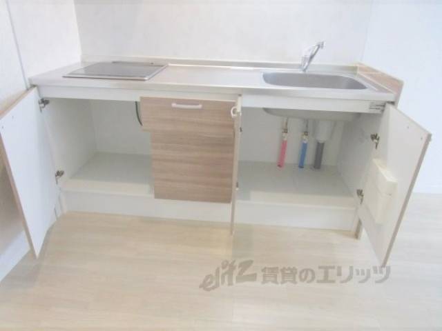 キッチン　下部収納