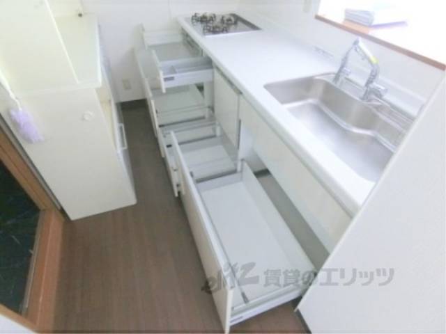 キッチン　下部収納