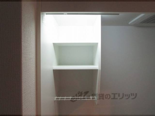 キッチン　上収納