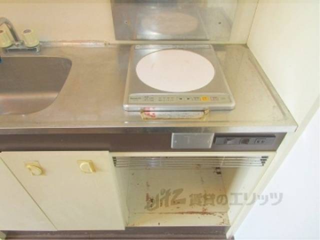 キッチン　コンロ
