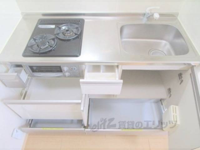 キッチン　収納