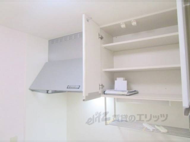 キッチン　収納