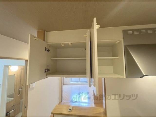 キッチン　キッチン上部収納
