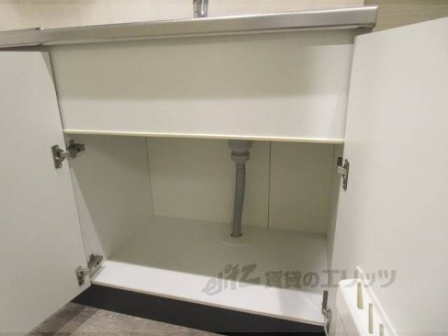 キッチン　下部収納