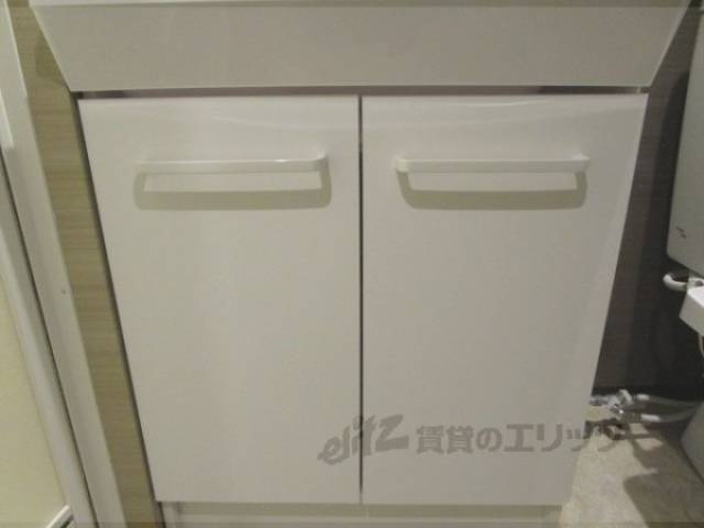 洗面所　下部収納