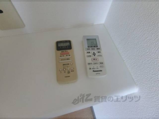 エアコンリモコン