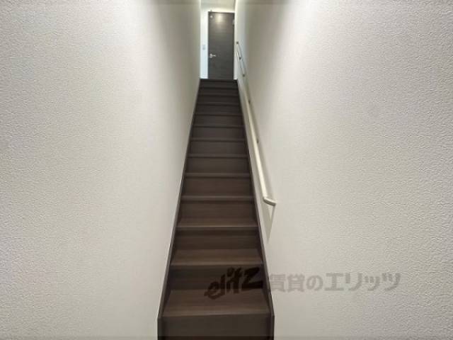 廊下　階段