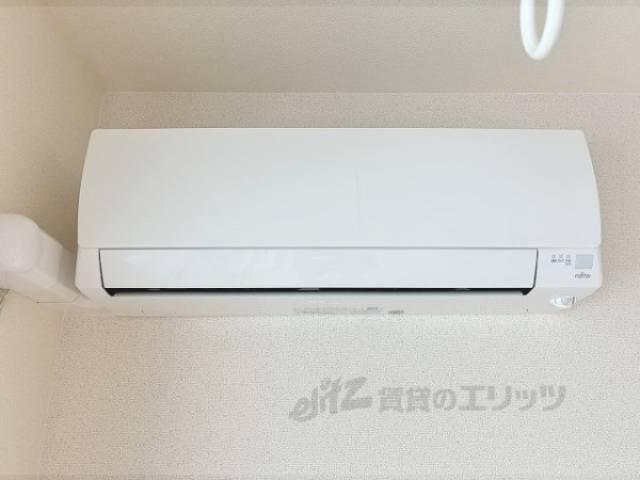 エアコン　リビング