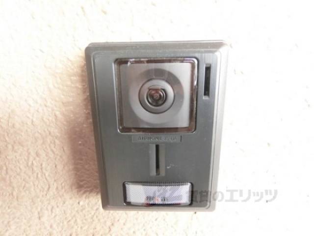 玄関　インターホン