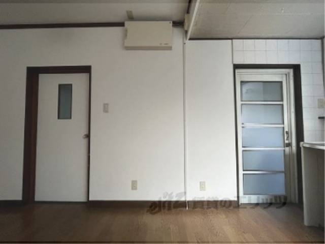 冷蔵庫置場
