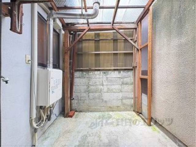 土間