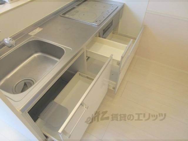 キッチン　収納