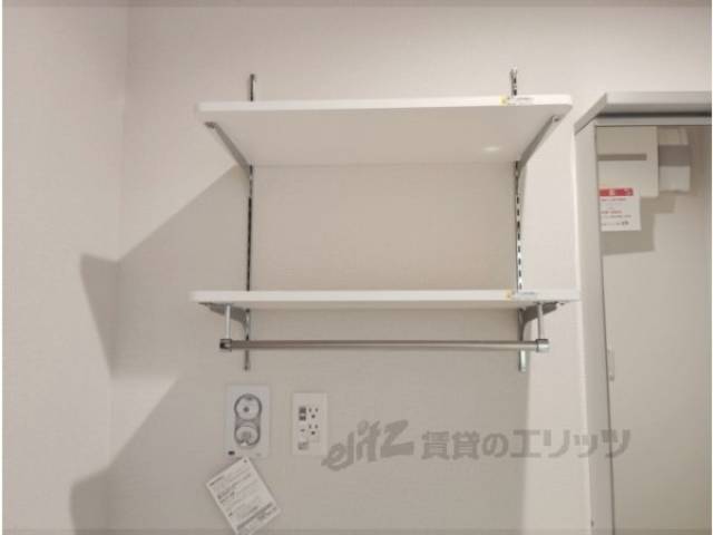 洗濯機置場　収納