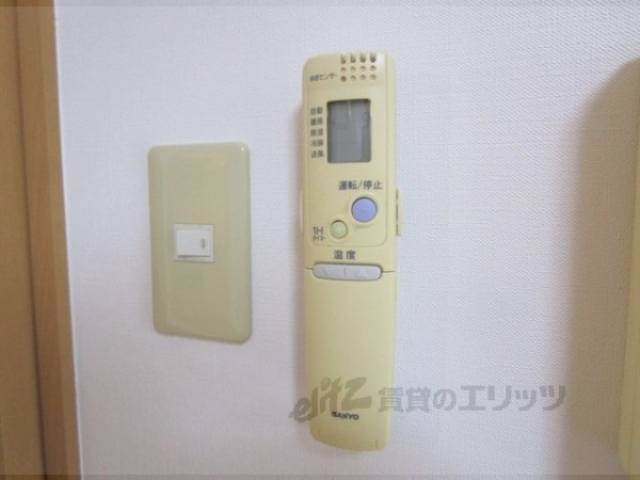 エアコンリモコン