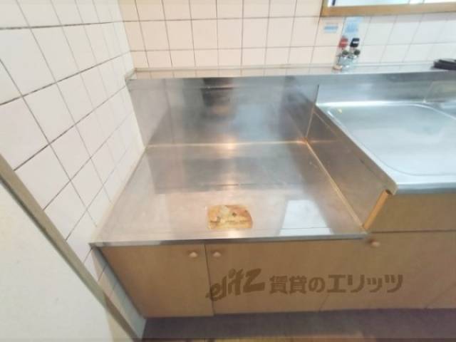 キッチン　コンロ置場