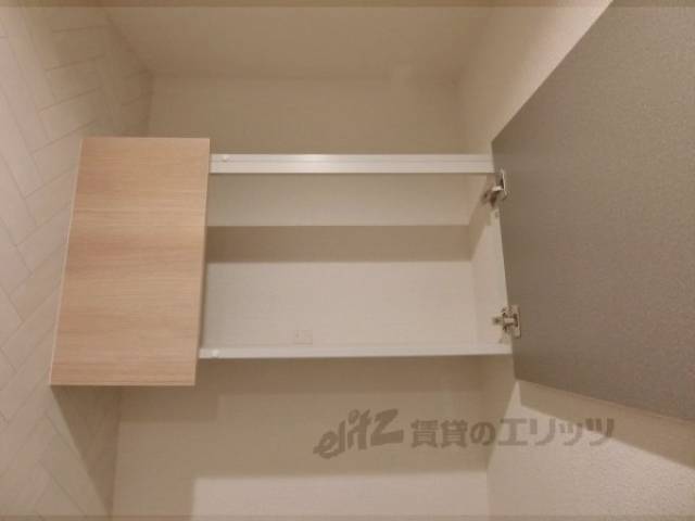 トイレ　収納