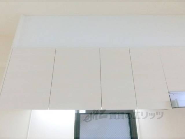 キッチン　上部収納
