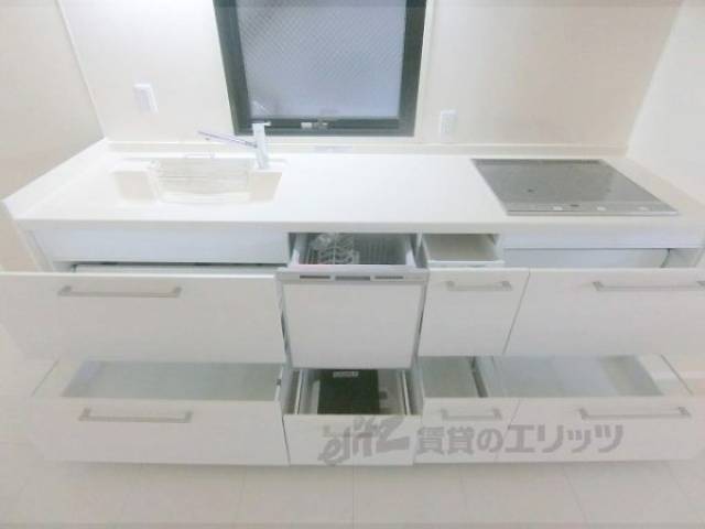 キッチン　下部収納
