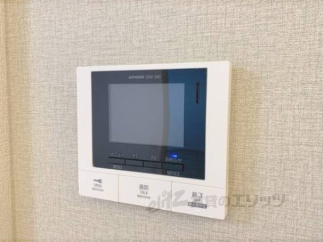 給湯器リモコン　デスク