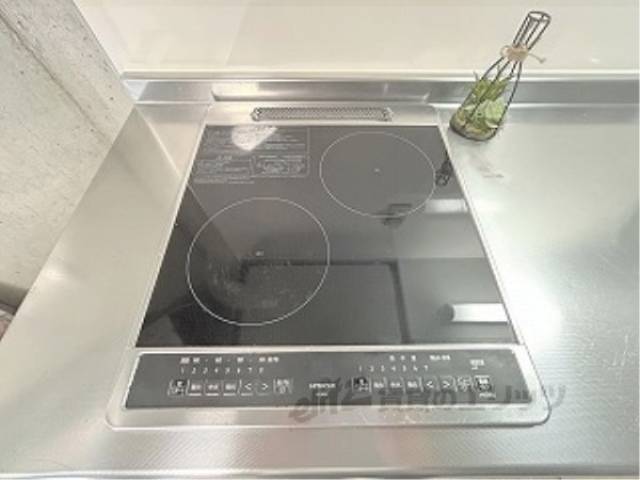 キッチン　2口コンロ