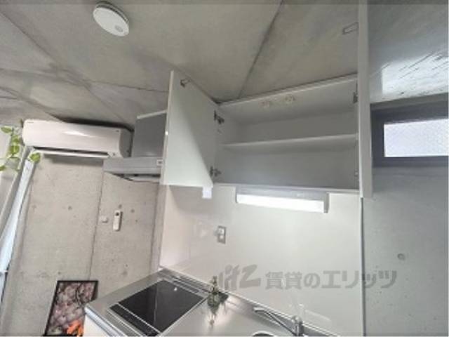 キッチン　キッチン上部収納