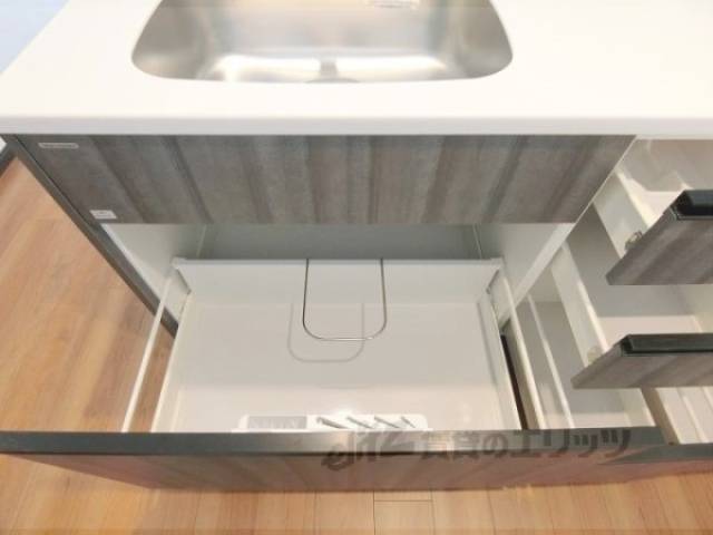 キッチン　下部収納