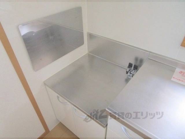 キッチン　コンロ置き場