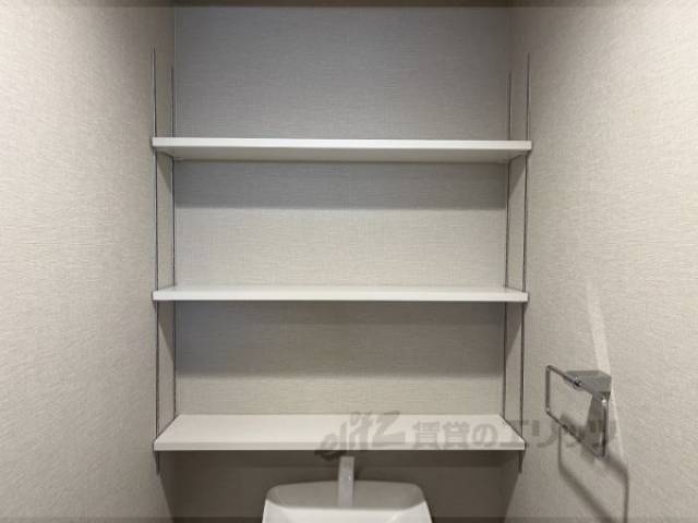 収納　トイレ上収納